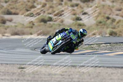 media/Oct-05-2025-CVMA (Sun) [[beeef4f201]]/Race 2-Supersport Middleweight/